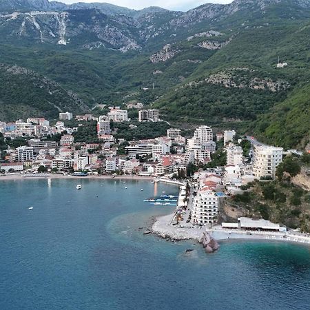 Apartmani Svetionik Budva Ngoại thất bức ảnh