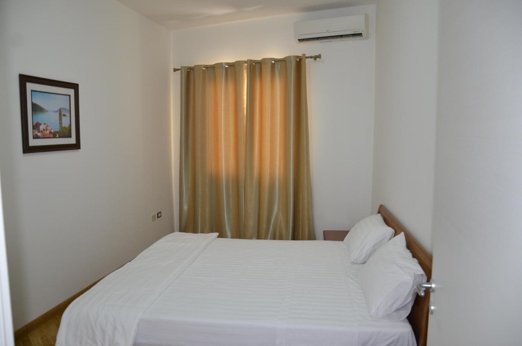 Apartmani Svetionik Budva Phòng bức ảnh