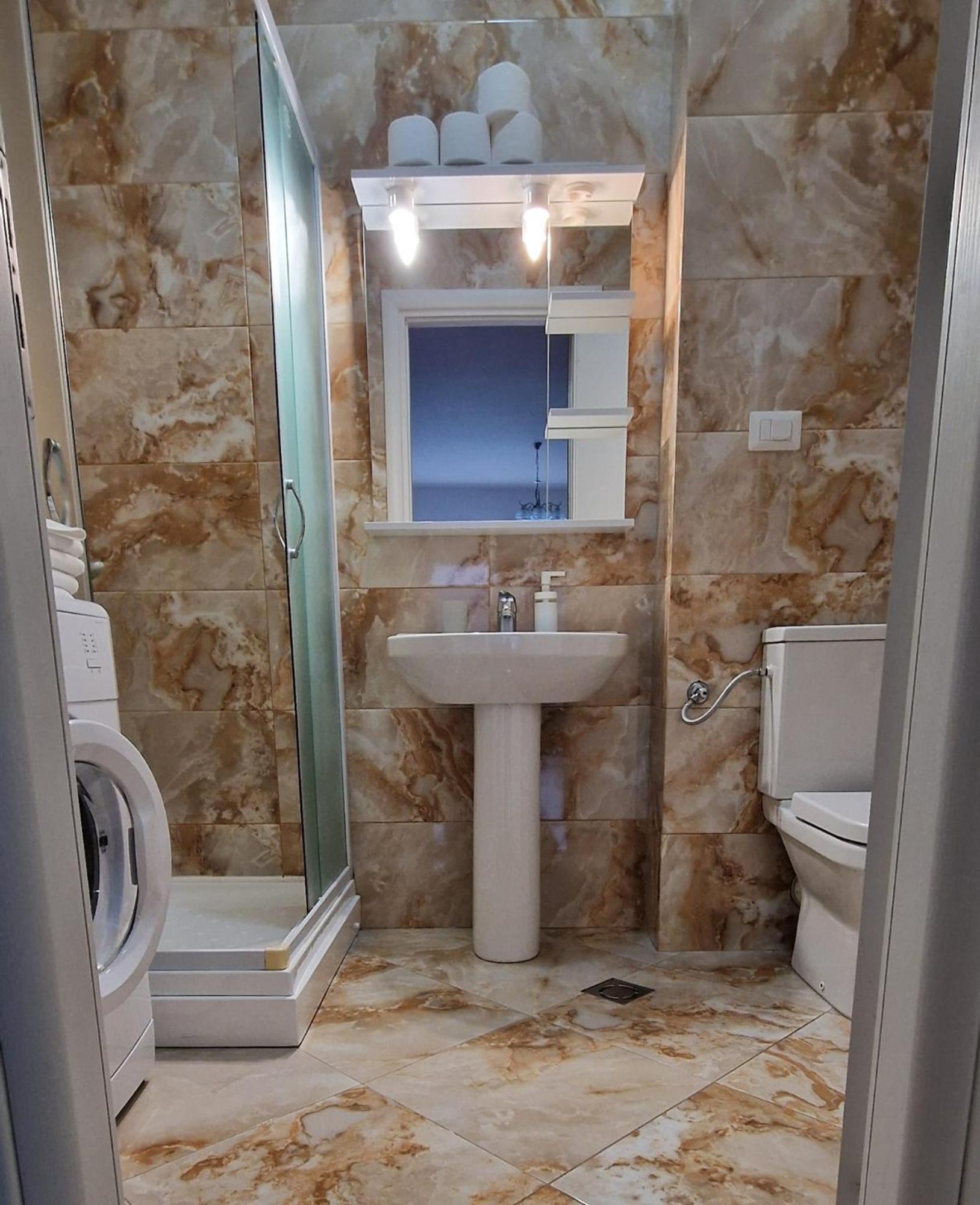 Apartmani Svetionik Budva Ngoại thất bức ảnh