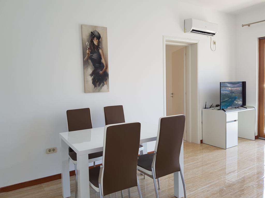 Apartmani Svetionik Budva Ngoại thất bức ảnh