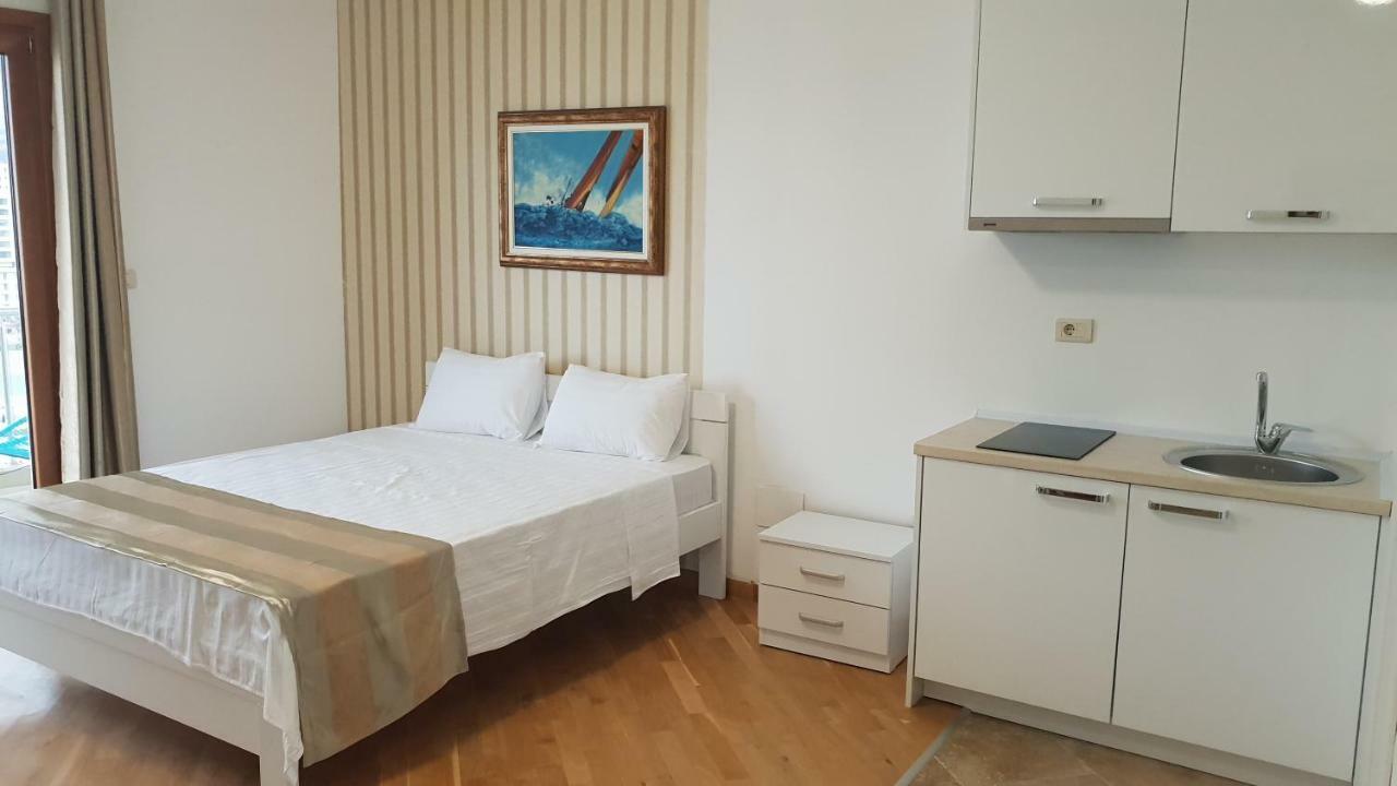Apartmani Svetionik Budva Phòng bức ảnh